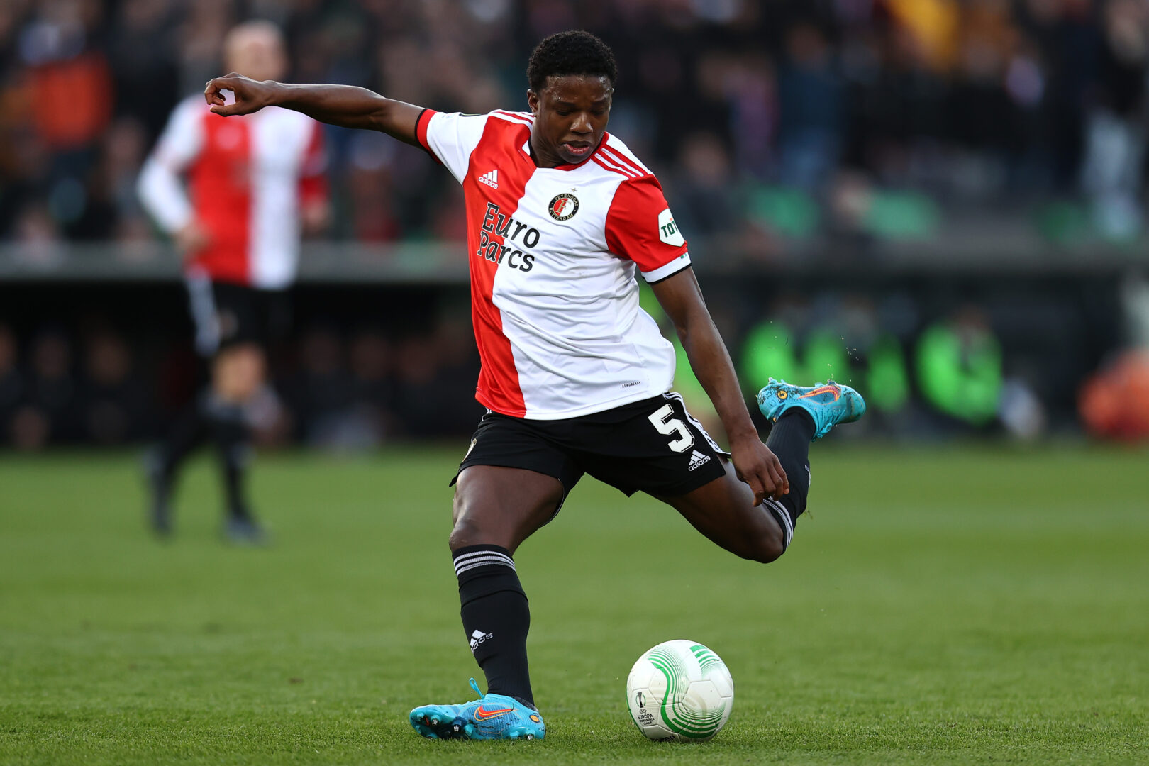 Bestätigt: Manchester United verpflichtet Tyrell Malacia!