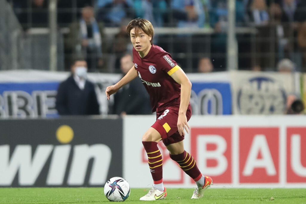 Ko Itakura wird sich Borussia Mönchengladbach anschließen.