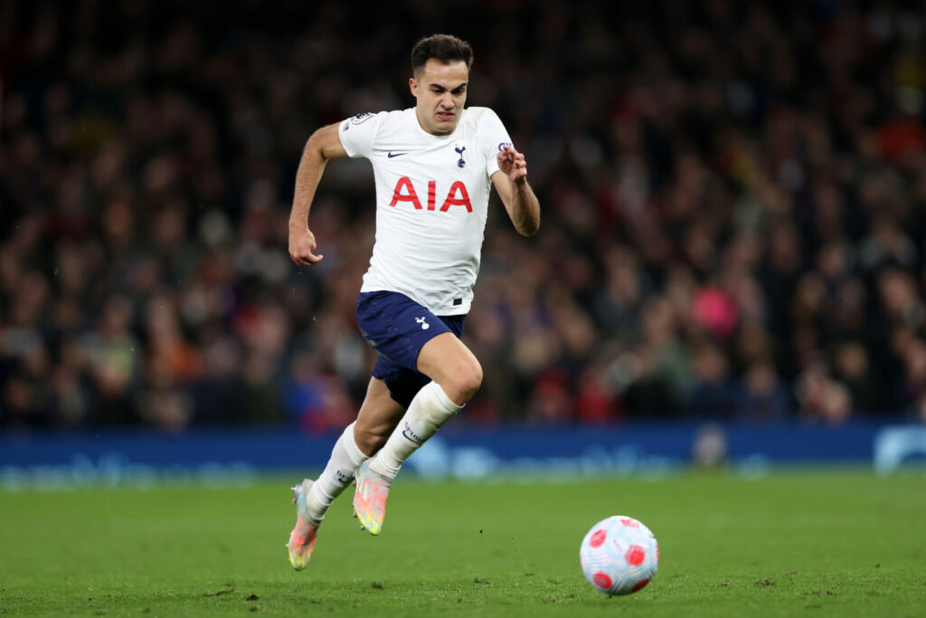 Sergio Reguilón im Tottenham-Trikot