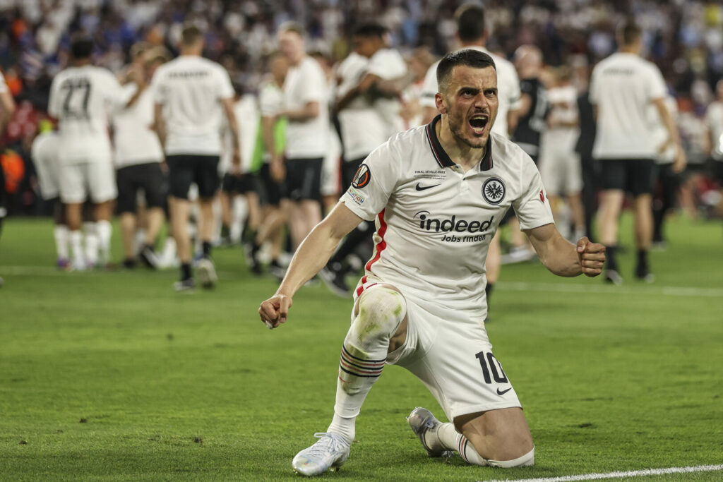 Filip Kostic könnte die SGE in Richtung Juventus verlassen.