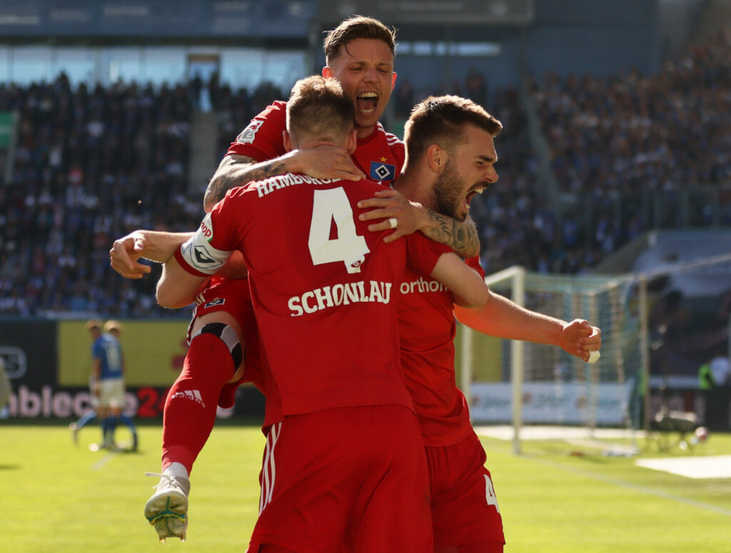 Der HSV gewann beim 1. FC Nürnberg.
