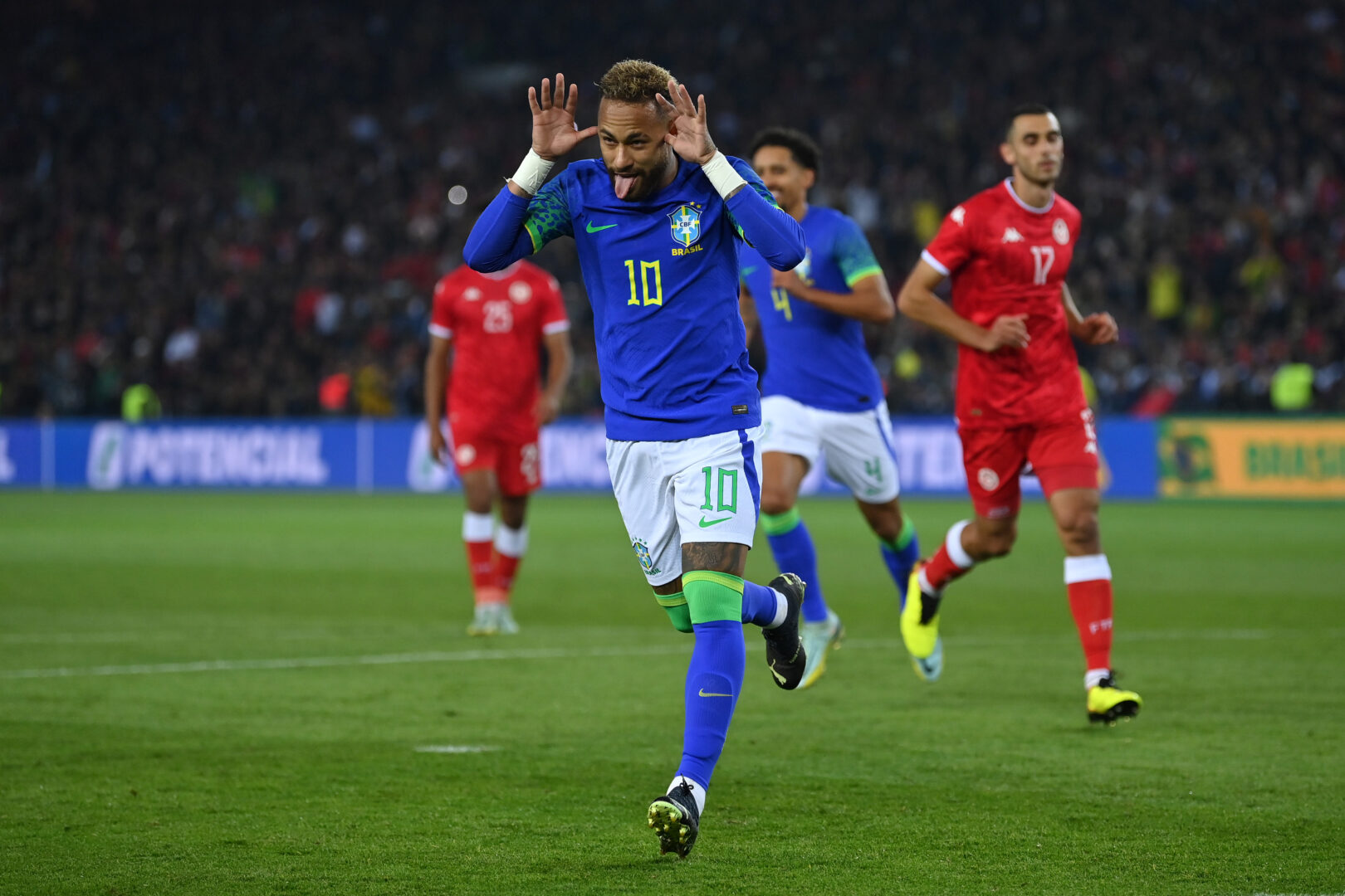 Neymar bald mit mehr Toren für Brasilien als Pelé?