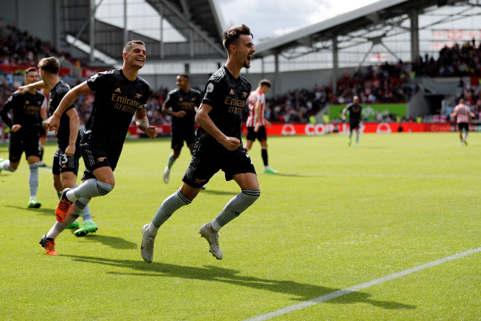 Vieira-Traumtor und neuer Premier-League-Rekord! Arsenal schlägt Brentford deutlich