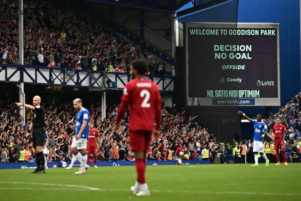 Die Premier League will auf die halbautomatische Abseitstechnologie zurückgreifen.