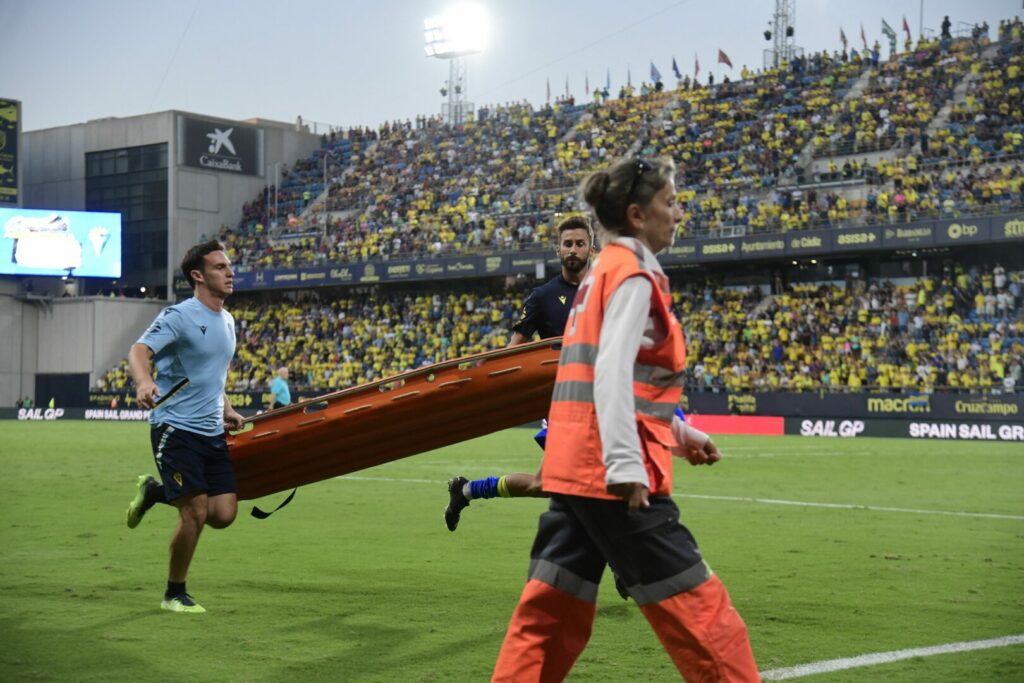 Der FC Cadiz dankte seinen Fans, nachdem ein medizinischer Notfall ein glimpfliches Ende nahm.