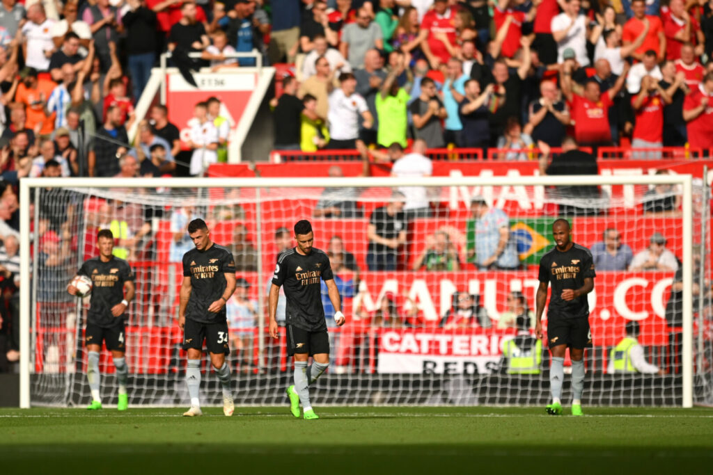 Hängende Köpfe bei Arsenal, es war eine vermeidbare Niederlage bei Manchester United am 6. Spieltag der Premier League.