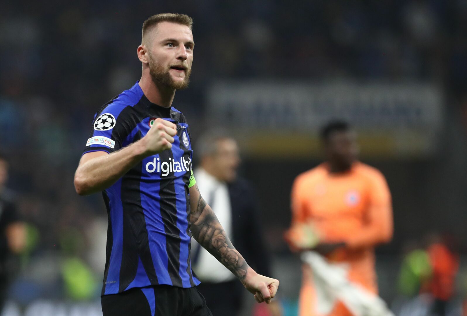 Milan Skriniar bejubelt den Sieg von Inter in der Champions League gegen den FC Barcelona