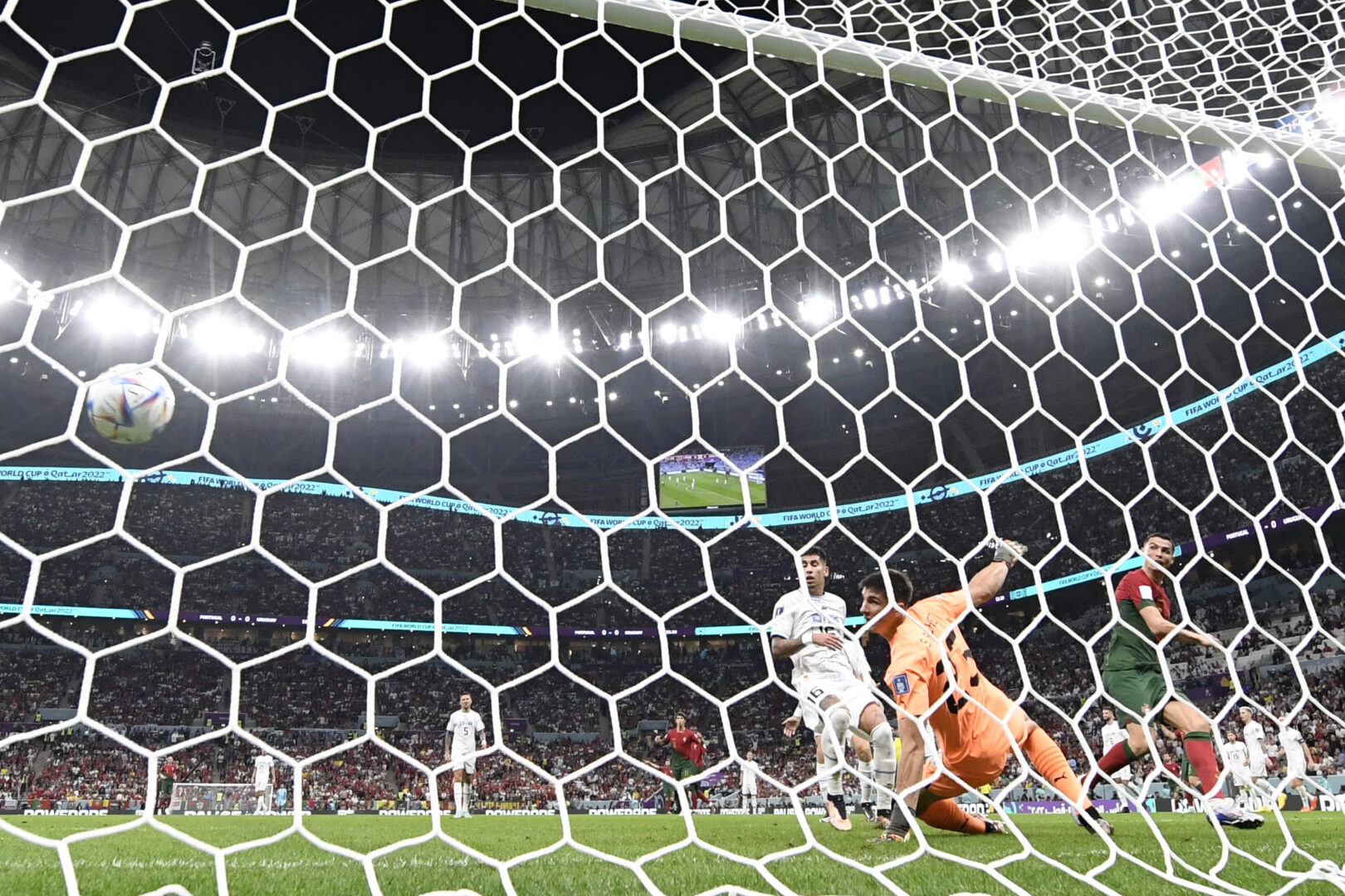 Bruno Fernandes trifft und führt Portugal zum Sieg über Uruguay