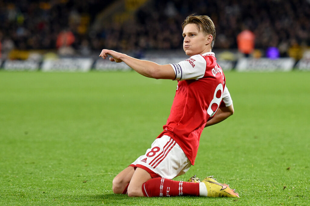 Martin Odegaard traf doppelt für den FC Arsenal in Wolverhampton.