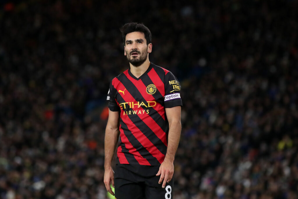 Ilkay Gündogan schaut nach vorne. Liegt seine Zukunft in Barcelona?