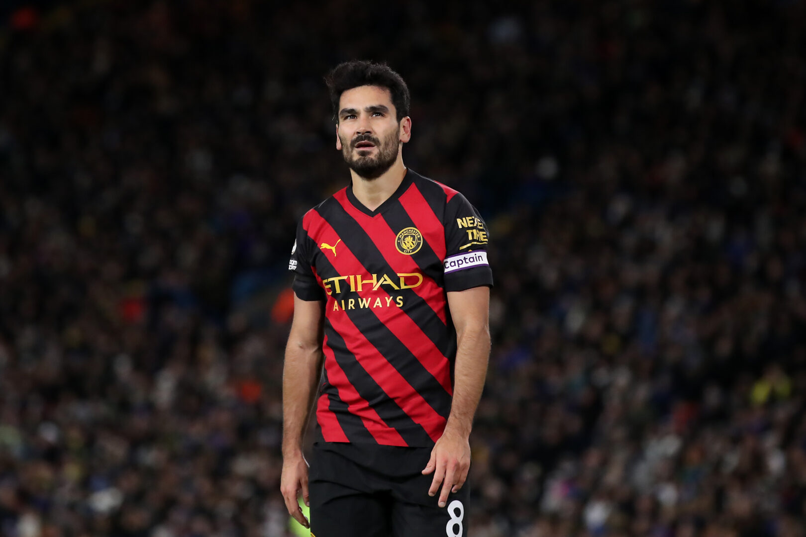 Ilkay Gündogan schaut nach vorne. Liegt seine Zukunft in Barcelona?