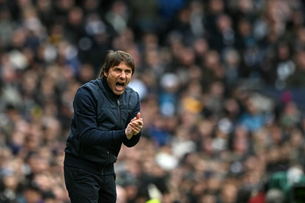Premier League: Ein aufgebrachter Antonio Conte an der Seitenlinie.