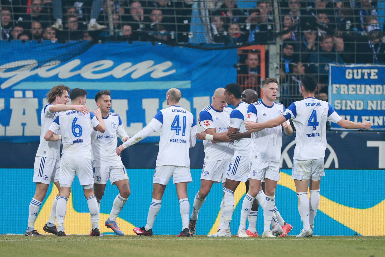 Bundesliga | Schalke endgültig zurück im Abstiegskampf, Hoffenheim rutscht weiter ab, Augsburg gewinnt – Die Ergebnisse des Samstagnachmittags