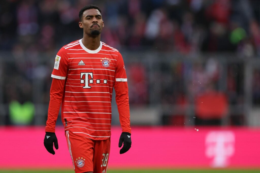Zieht es ihn nach Liverpool? Ryan Gravenberch im Trikot des FC Bayern München