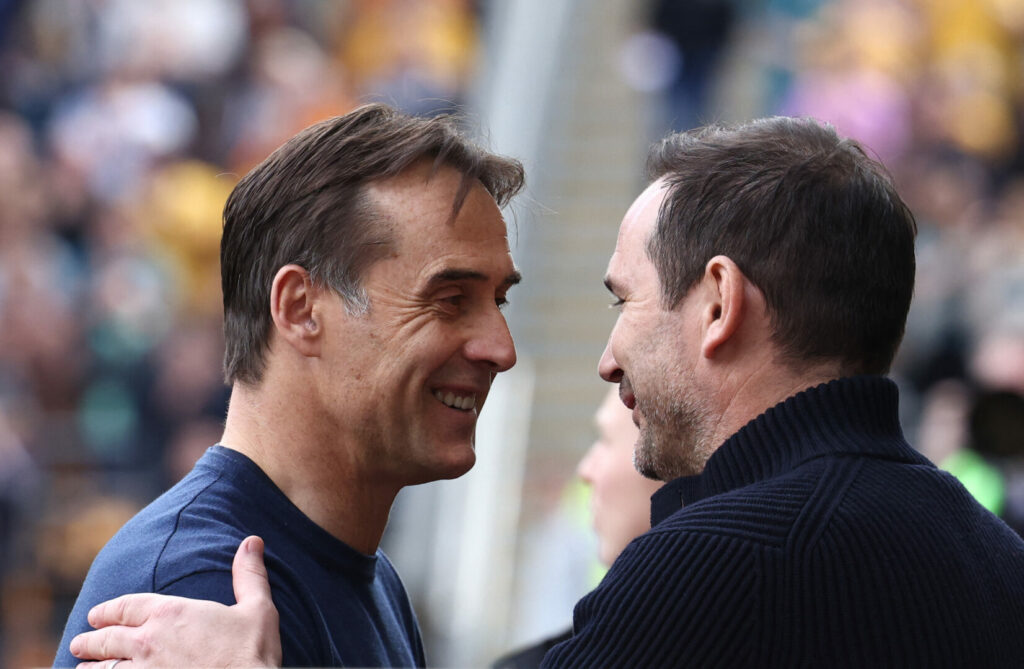 Das Trainerkarrussel der Premier League: Frank Lampard und Julen Lopetegui begrüßen sich vor dem Spiel.