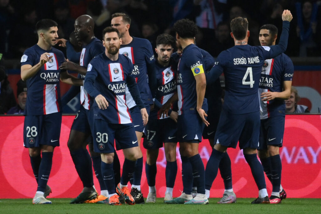 PSG gewinnt das Topspiel gegen Lens souverän