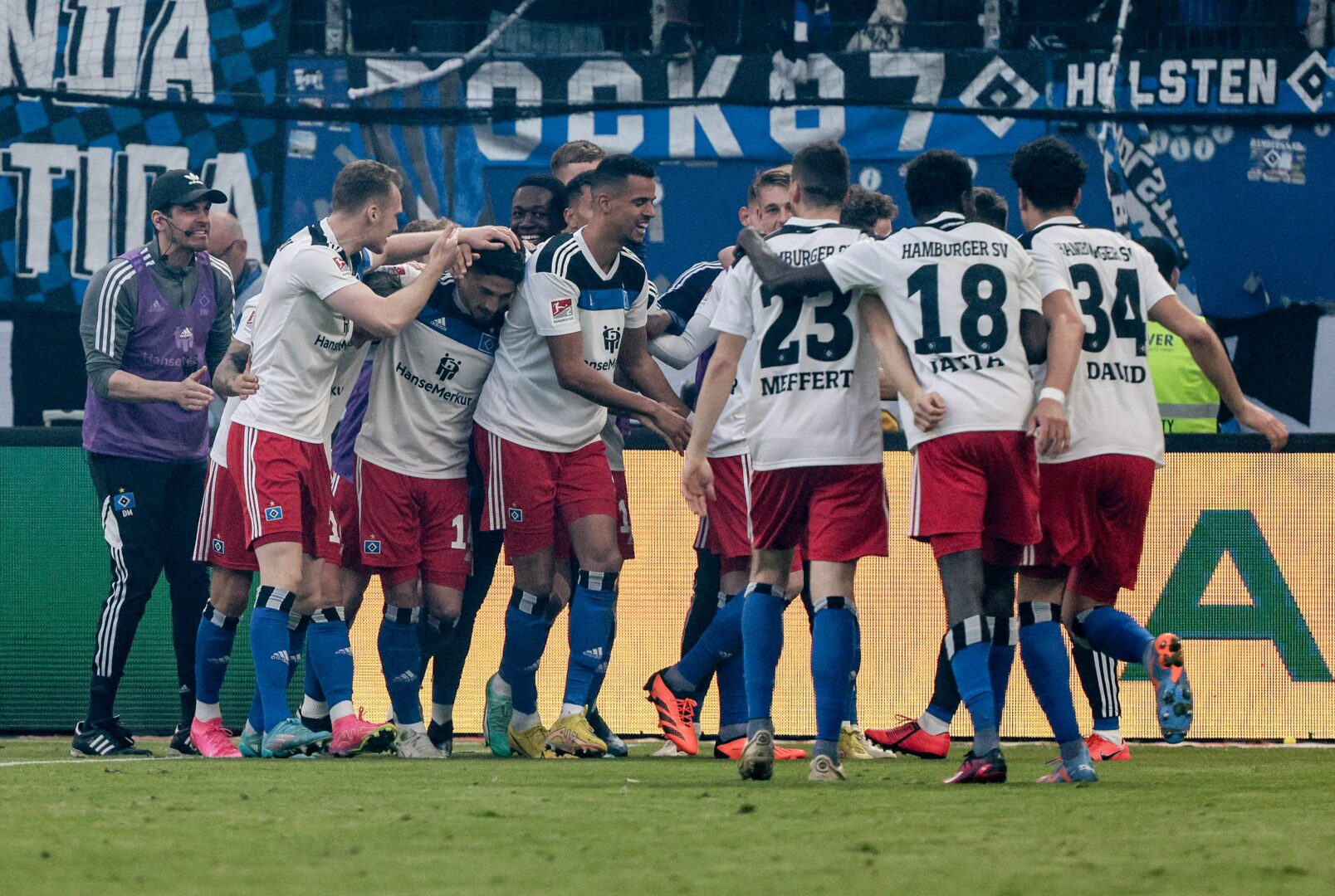 Der HSV hatte im Stadtderby einiges zu feiern.