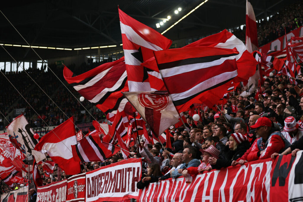 Fans von Fortuna Düsseldorf.