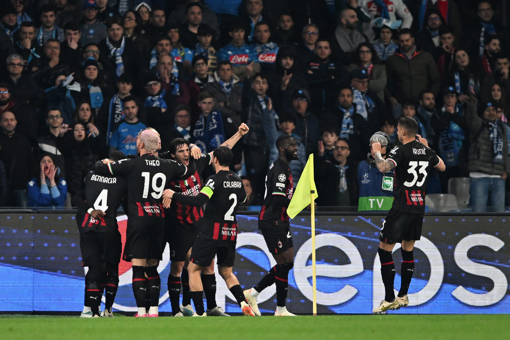 Champions League | Nach Elfer-Fehlschuss: Giroud führt die AC Mailand gegen die SSC Neapel ins Halbfinale