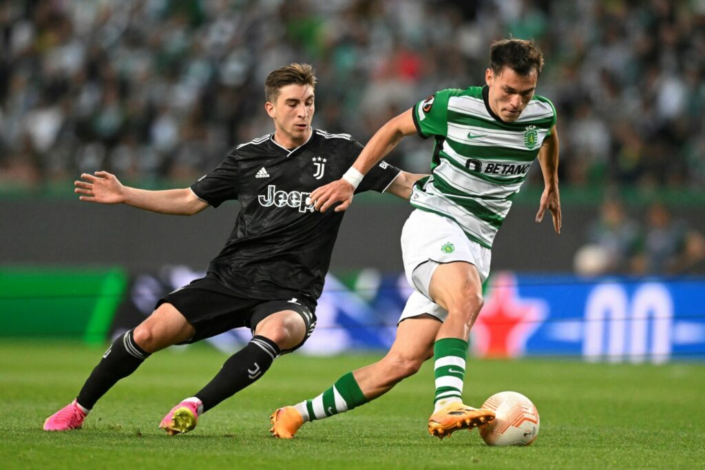 Manuel Ugarte (rechts) steht vor einem Transfer von Sporting zu Paris Saint-Germain