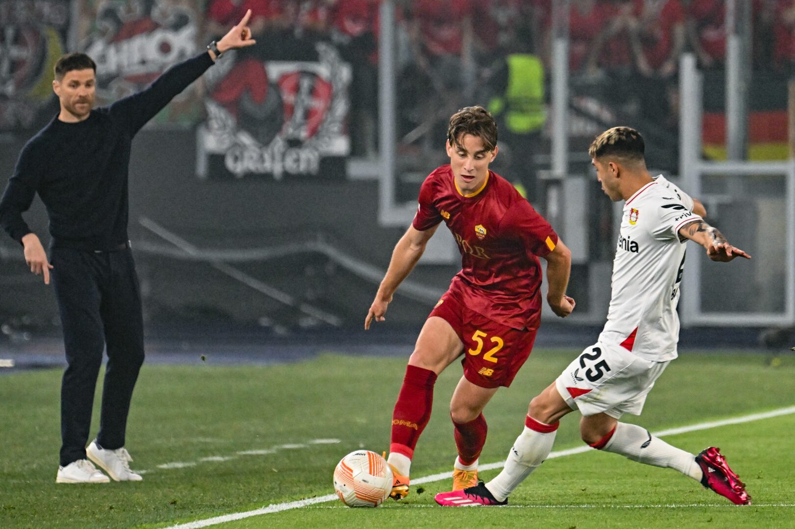 Bayer Leverkusen kämpft gegen die AS Roma um den Einzug ins Finale der Europa League.