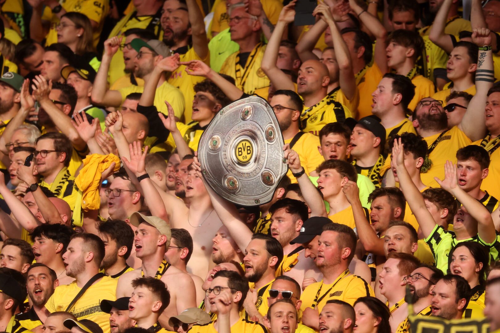 In der Bundesliga sind noch viele Entscheidungen am letzten Spieltag offen.