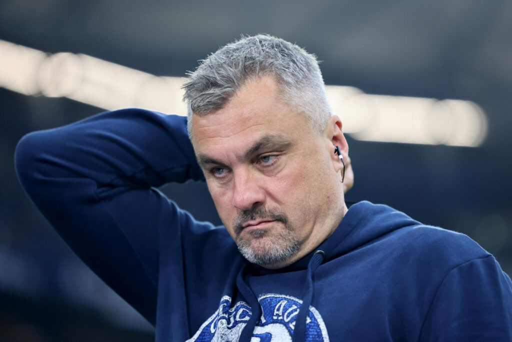 Thomas Reis und Schalke stecken mittendrin im Abstiegskampf.