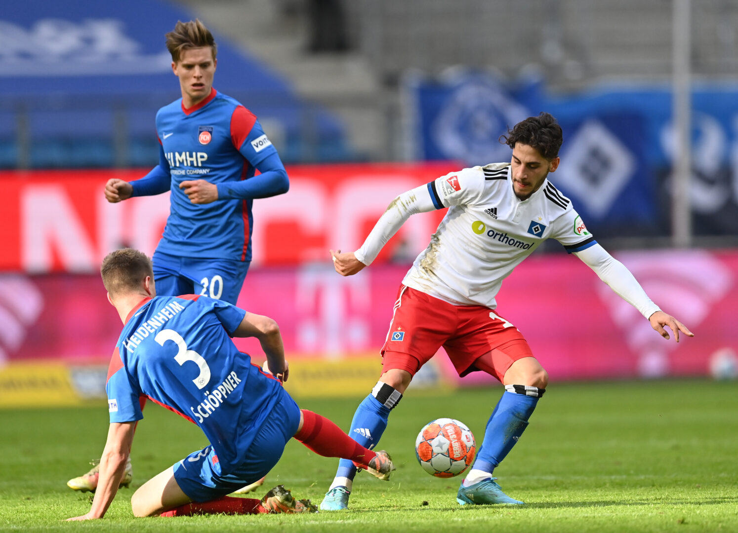 Heidenheim und der HSV im Duell um den zweitem Aufstiegsplatz in der 2. Bundesliga.