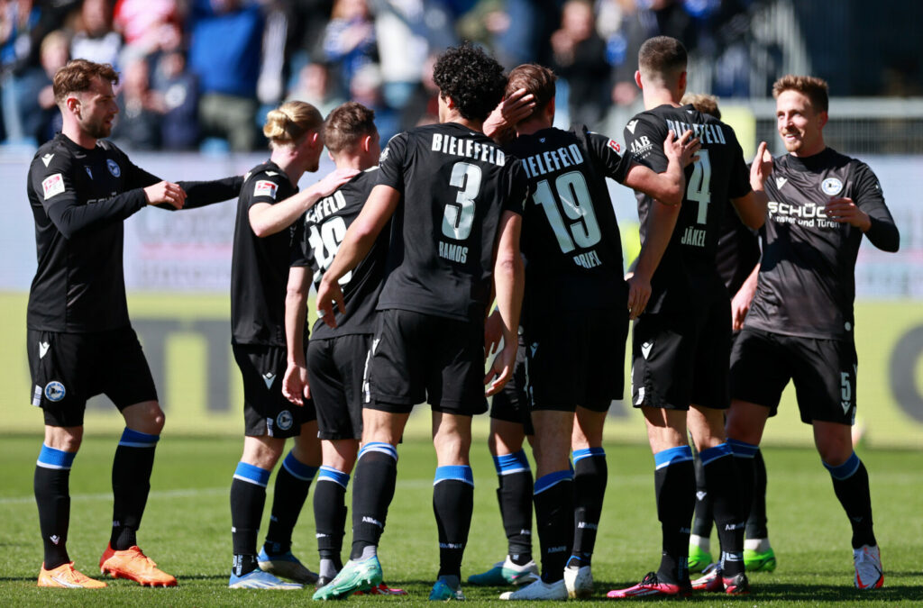 Last-Minute-Sieg für Bielefeld in Kaiserslautern.