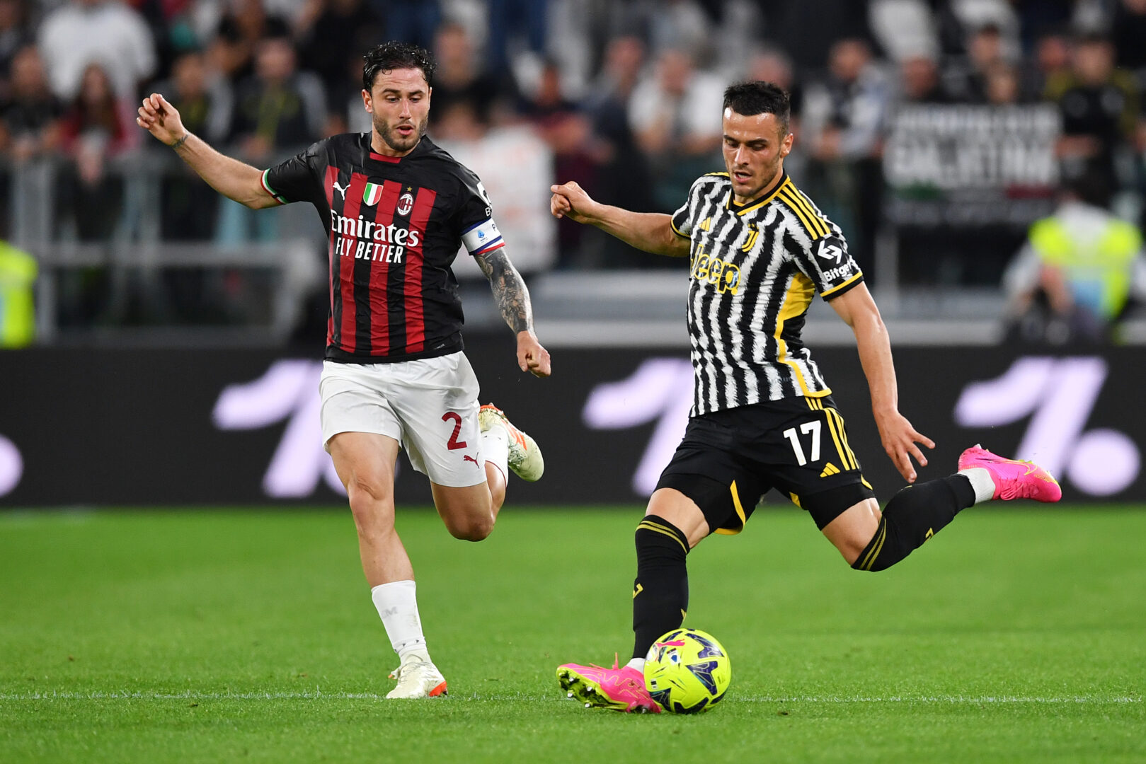 Milan besiegt Juventus und sichert sich die Champions League