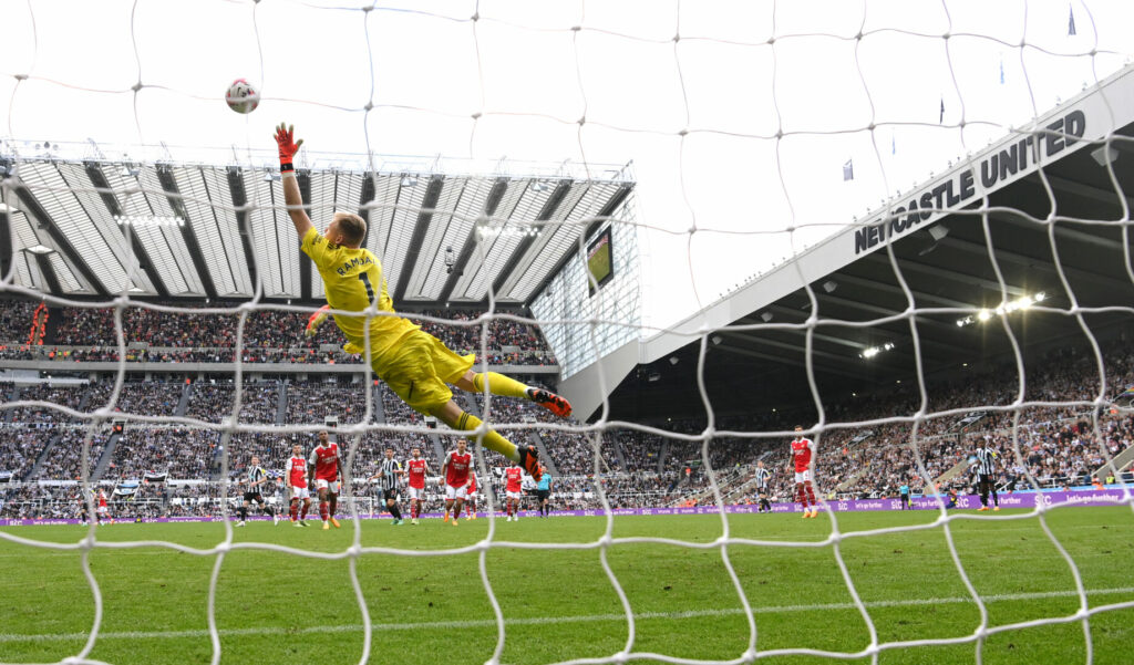 Fliegt in Richtung eines neuen Vertrags: Aaron Ramsdale