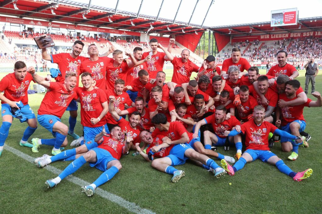 Der FC Heidenheim ist in die Bundesliga aufgestiegen.
