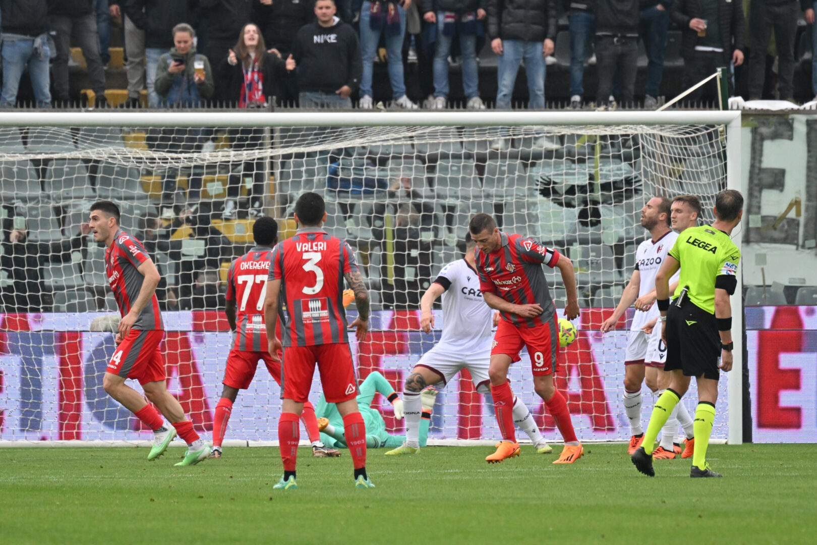Serie A: Zweiter Absteiger steht fest – Cremonese geht runter!