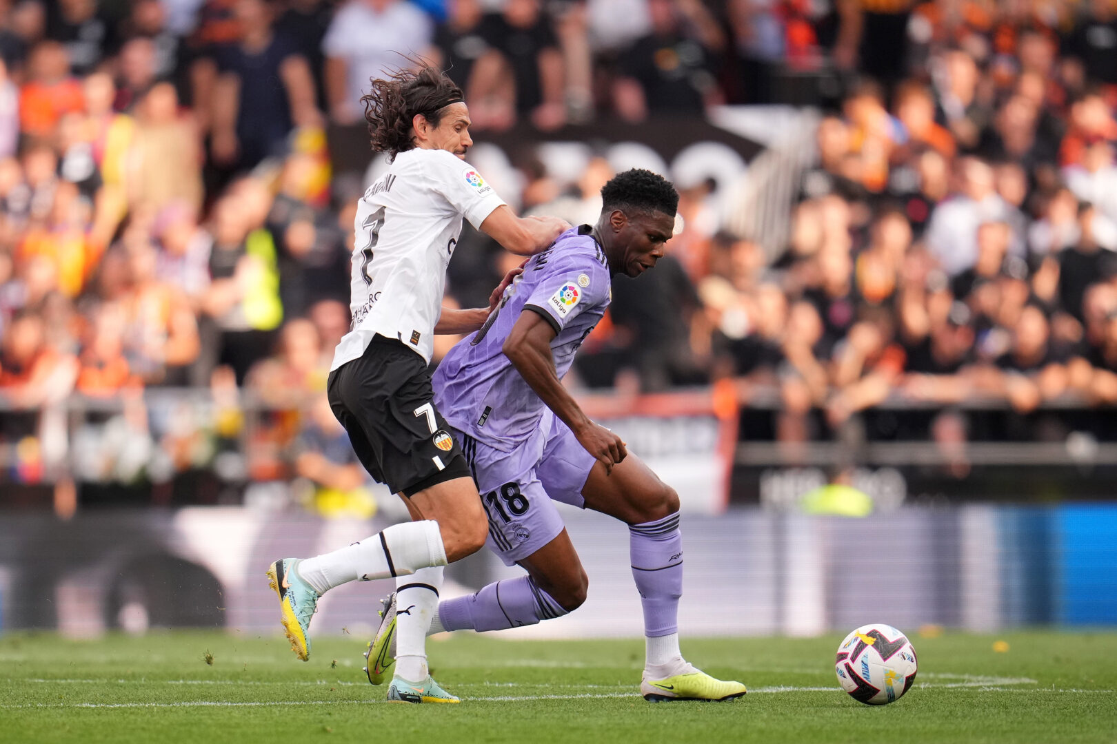 Wilde Schlussphase: Ideenloses Real Madrid verliert gegen Valencia