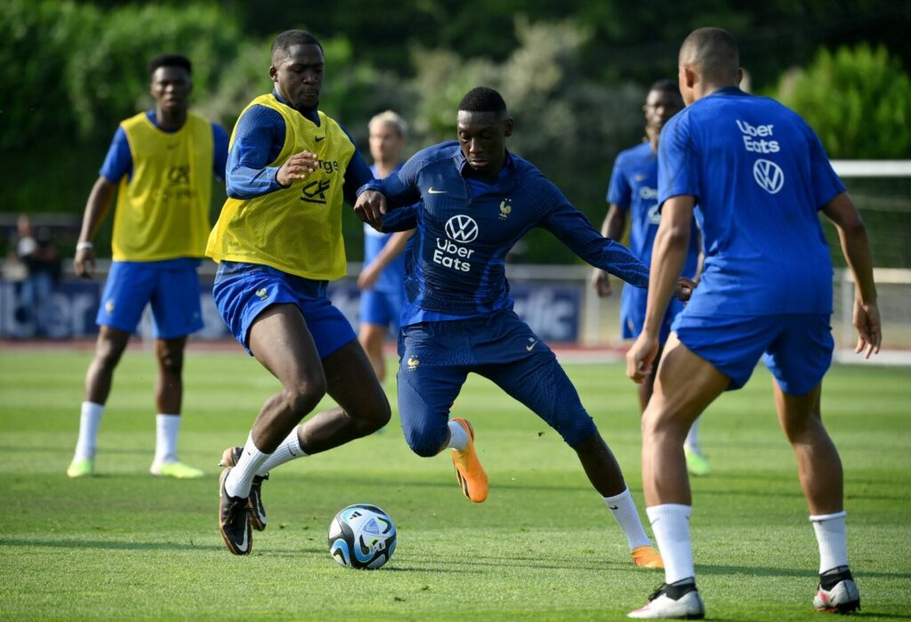 Randal Kolo Muani hat sich zu seiner Zukunft geäußert.