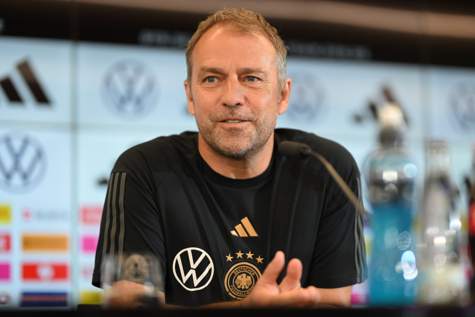 Hansi Flick will ab September nicht mehr experimentieren.