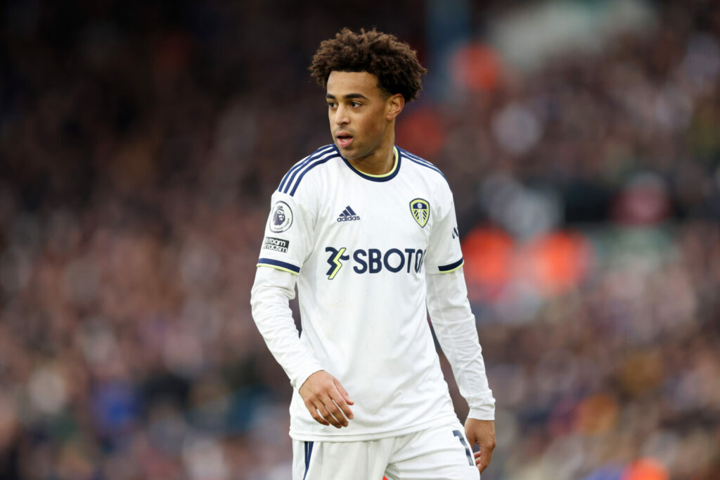 Tyler Adams im Trikot von Leeds United.