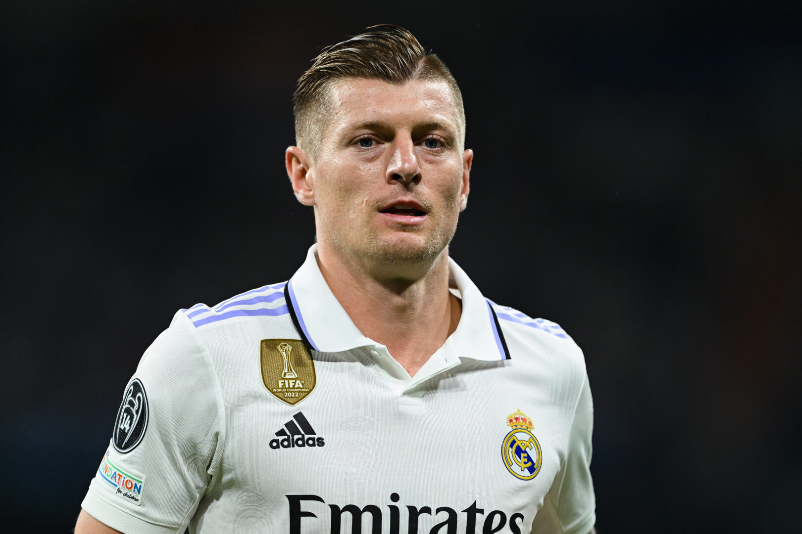 Toni Kroos verlängert bei Real Madrid.