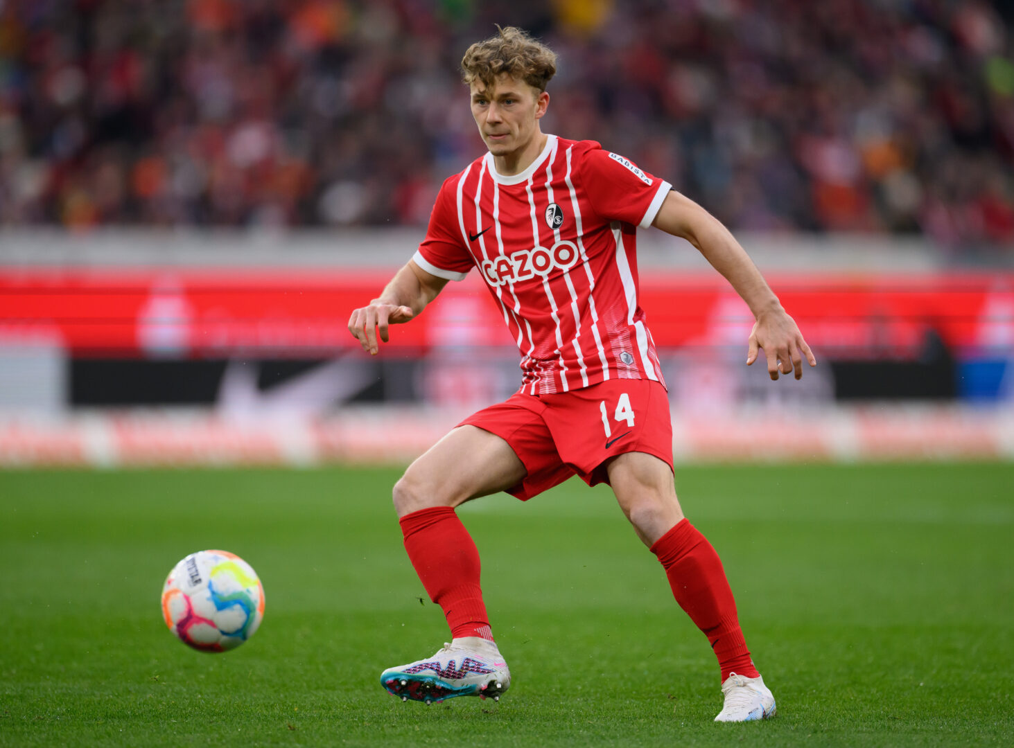 Yannik Keitel im Trikot des SC Freiburg.