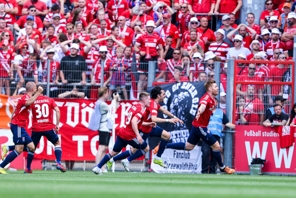 Die SpVgg Unterhaching steigt in die 3. Liga auf