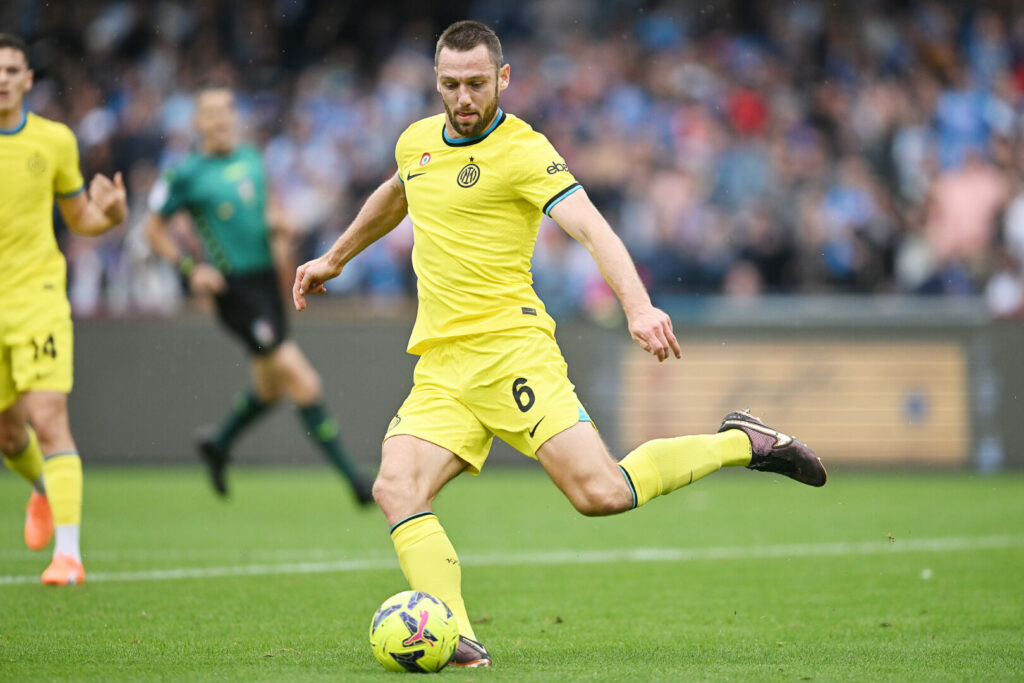 Stefan de Vrij steht kurz vor der Verlängerung.
