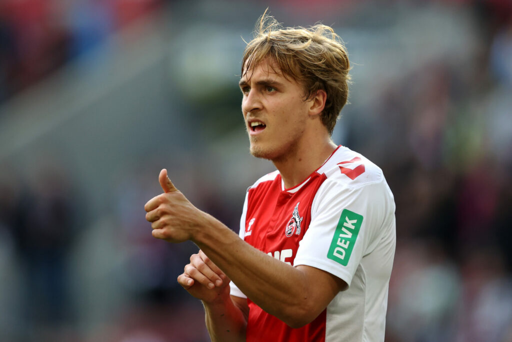 Timo Hübers verlängert beim 1. FC Köln.