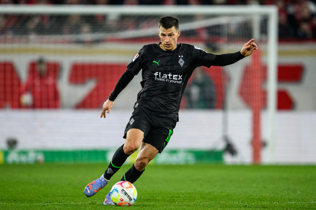 Stefan Lainer wird Gladbach mehrere Monate fehlen.