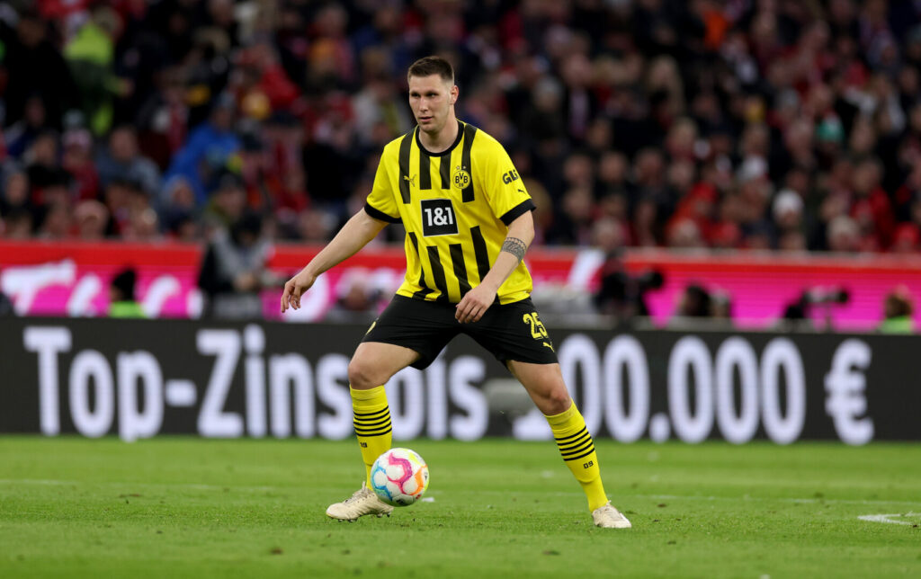 Niklas Süle im Trikot des BVB.