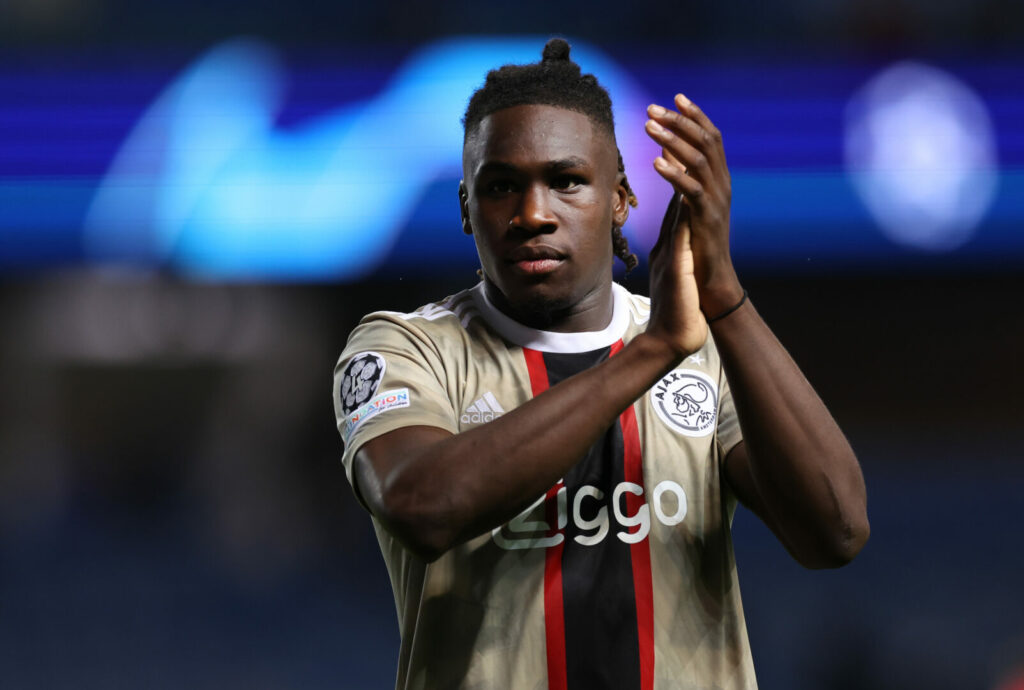 Spielt Calvin Bassey bald für Fulham?