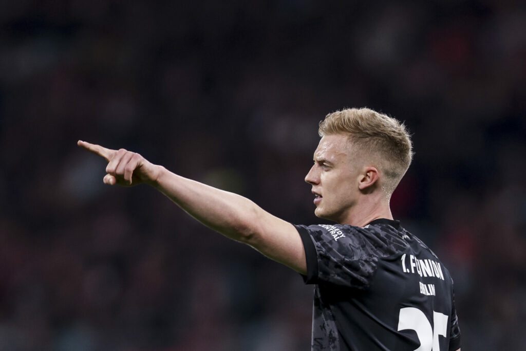 Timo Baumgartl verstärkt den FC Schalke 04.