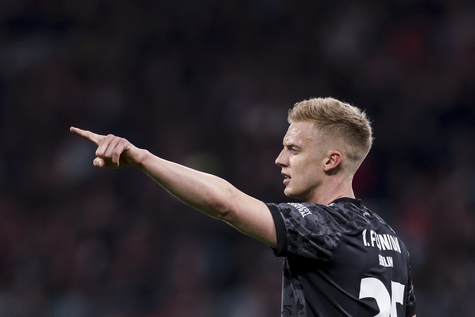Fix: Baumgartl verstärkt Schalker Defensive