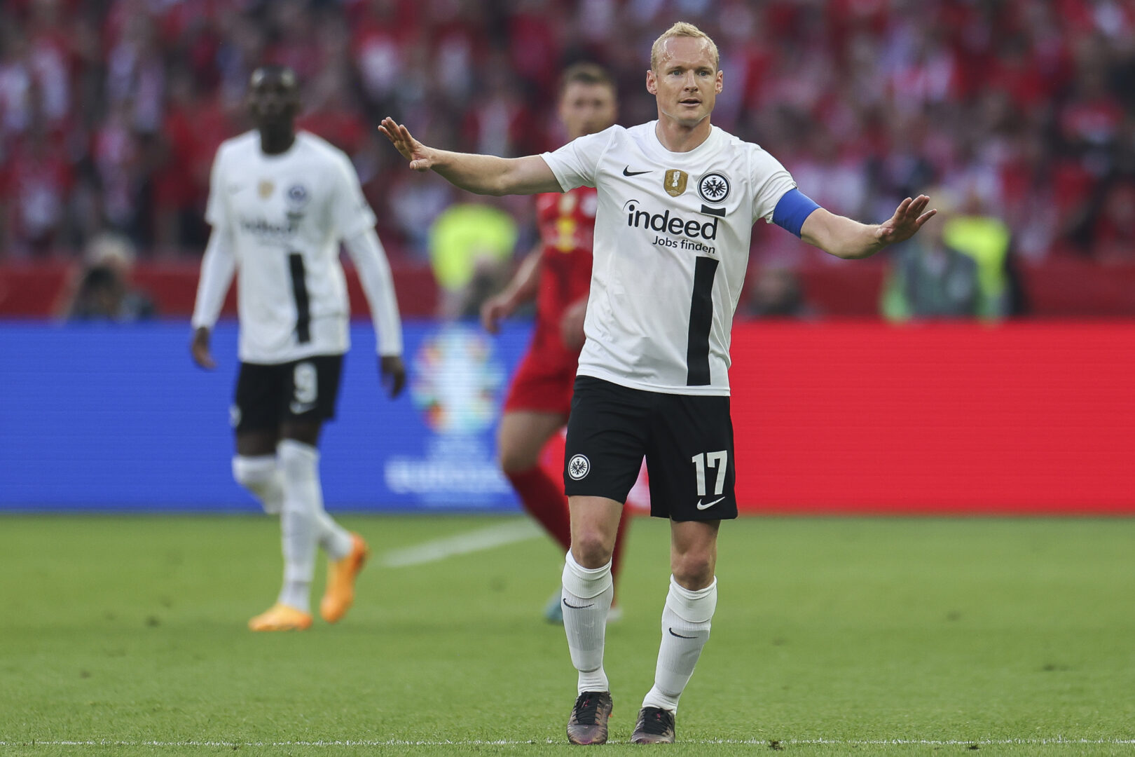 Sebastian Rode: „Will gesund mit meinen Kindern spielen können“ – Karriereende definitiv 2024