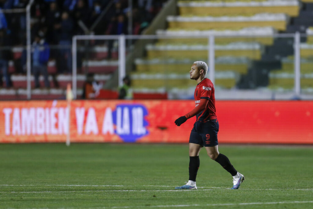 90PLUS-Ticker: Vitor Roque fällt lange aus