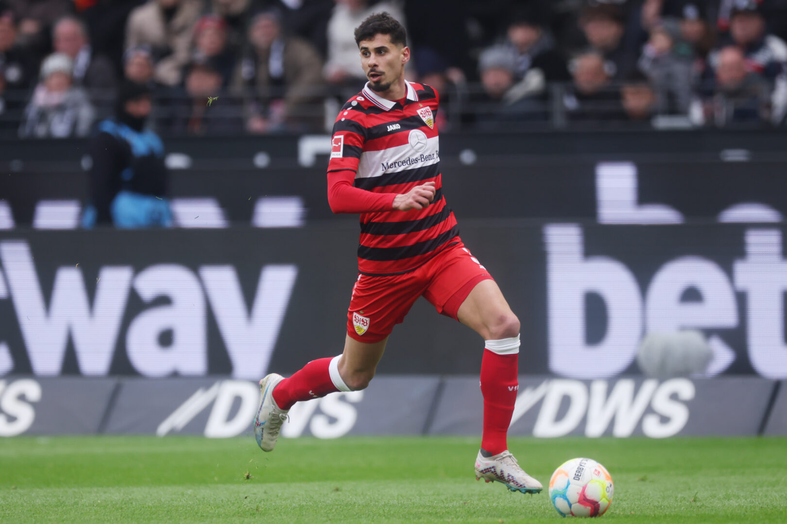 VfB Stuttgart verleiht Gil Dias nach Polen